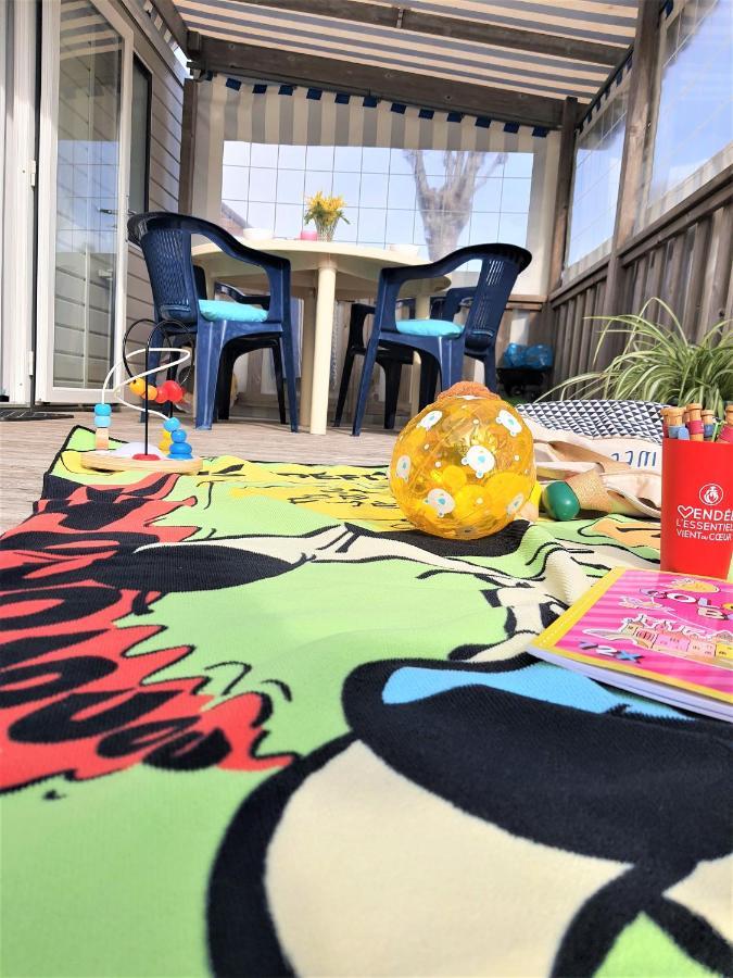 Camping Le Clos Des Pins 호텔 생 힐레르 드 리에 외부 사진