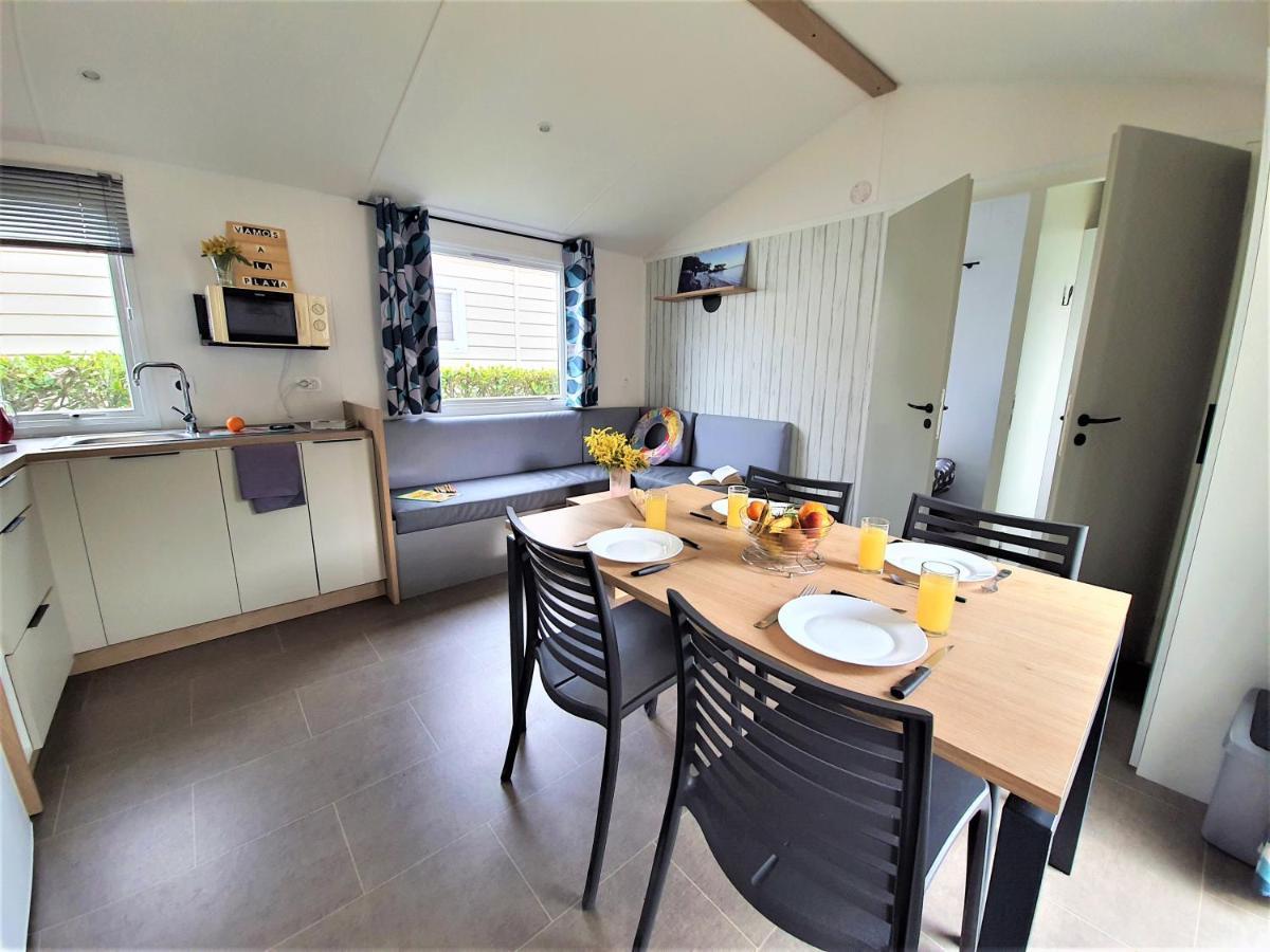 Camping Le Clos Des Pins 호텔 생 힐레르 드 리에 외부 사진