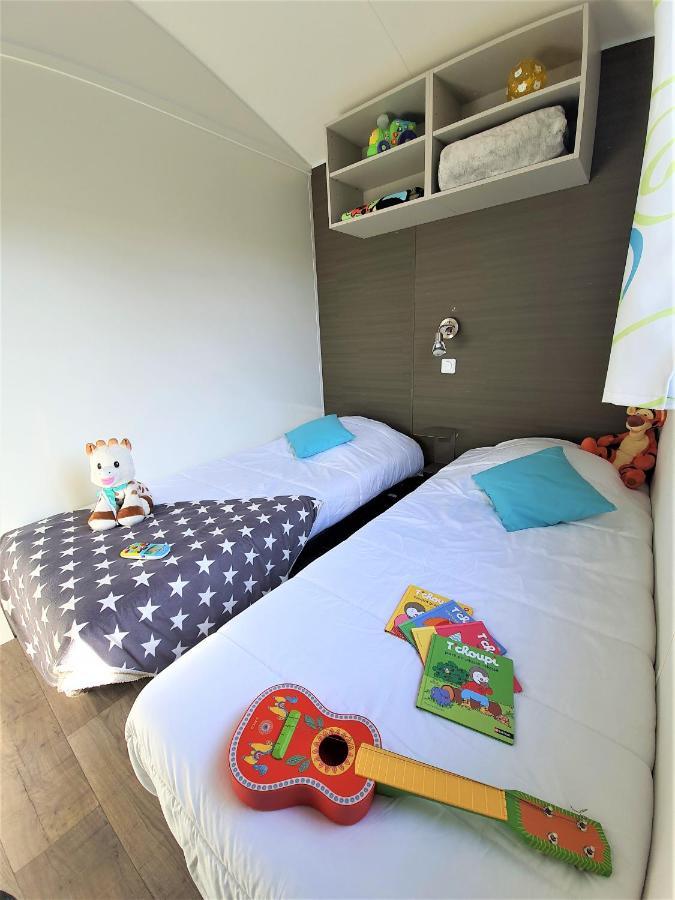 Camping Le Clos Des Pins 호텔 생 힐레르 드 리에 외부 사진